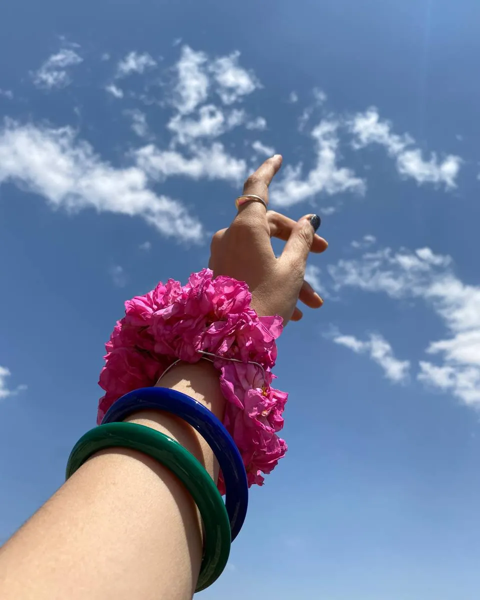 بیا آبی باش به رنگ آسمان...